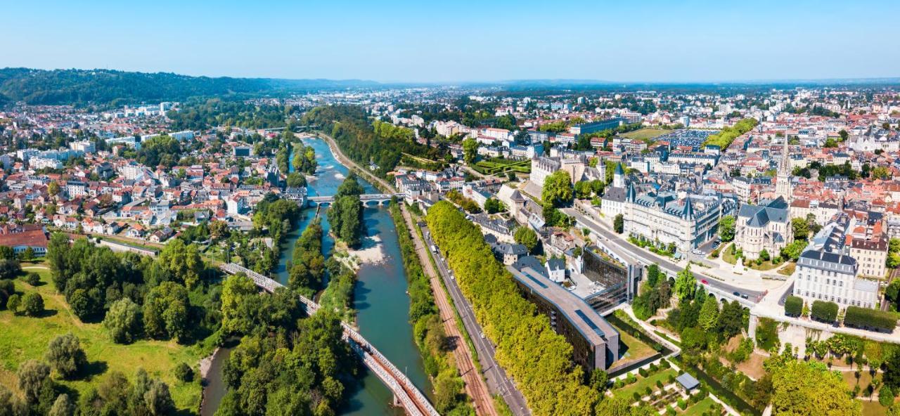 Coup De Coeur Au Calme Avec Parking Pau